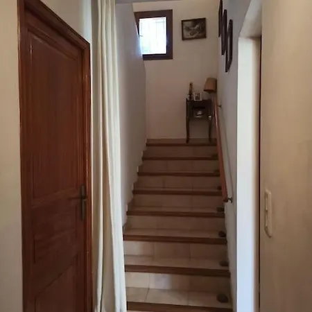 Holiday home Avec Grand Jardin Au Centre De St Florent *